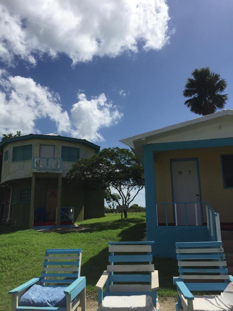 Waikiki Guest House Treasure Beach Luaran gambar